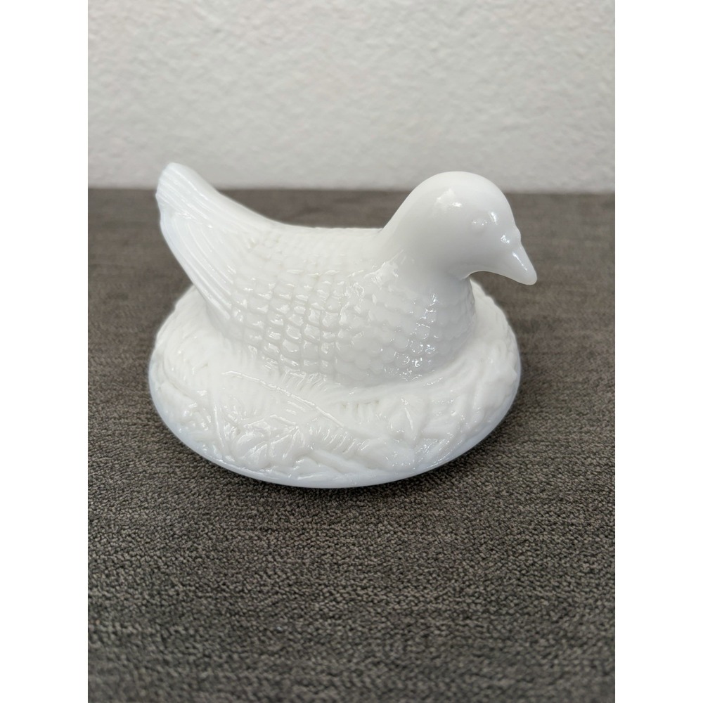 Vintage AVON Dove Nesting White Milk Glass Hen Trinket Candy Dish Lid - LID ONLY